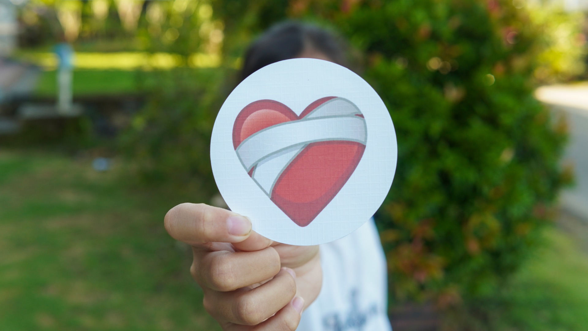 Bandaged heart symbol representing emotional healing, trauma release and somatic healing for heart pain – Abi Beri holistic therapist Ireland